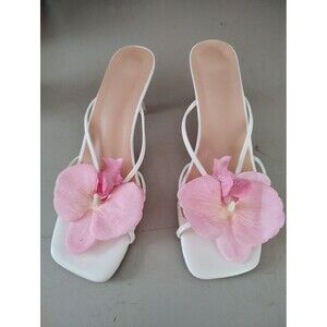 White Strappy 3D Pink Tropical Orchid Flower Kitten Heel Slip On 7